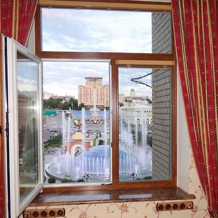 Apartment With View On Inpedendence Square Khreshchatyk Kiev Exterior foto
